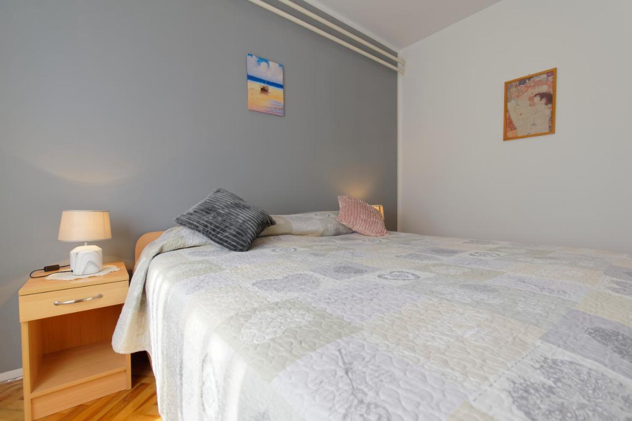Apartments Marta By Rent Istria Novigrad  Exterior photo