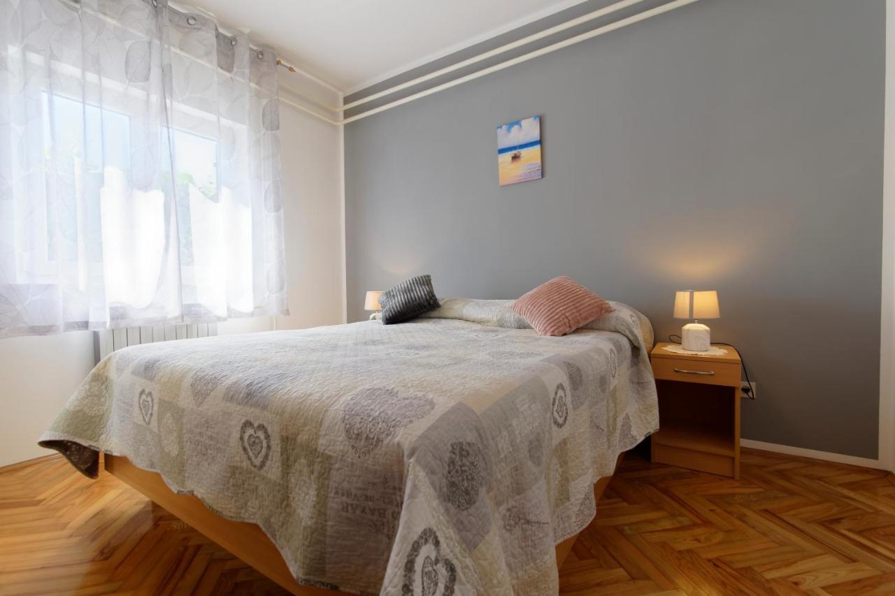 Apartments Marta By Rent Istria Novigrad  Exterior photo