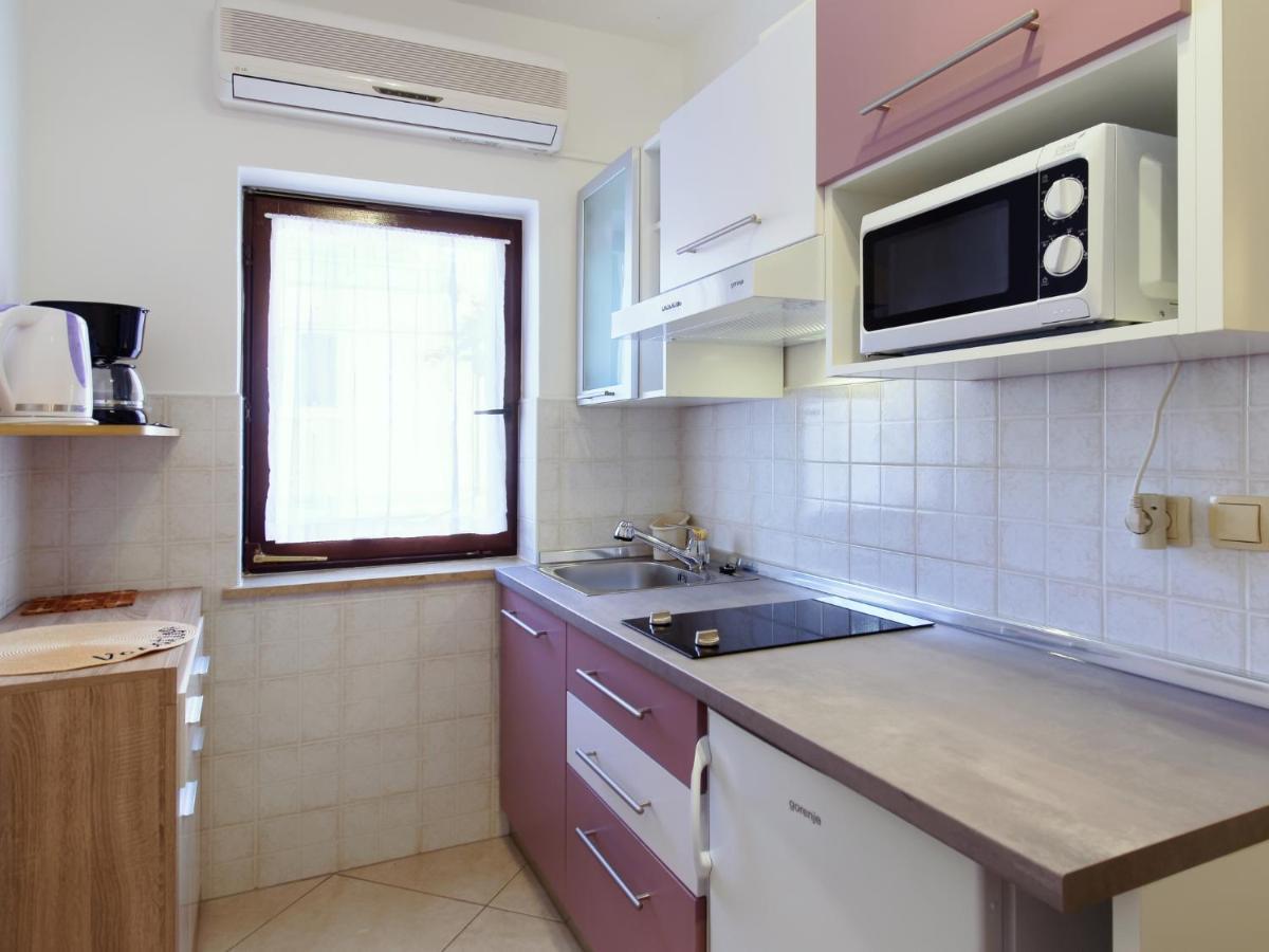 Apartments Marta By Rent Istria Novigrad  Exterior photo
