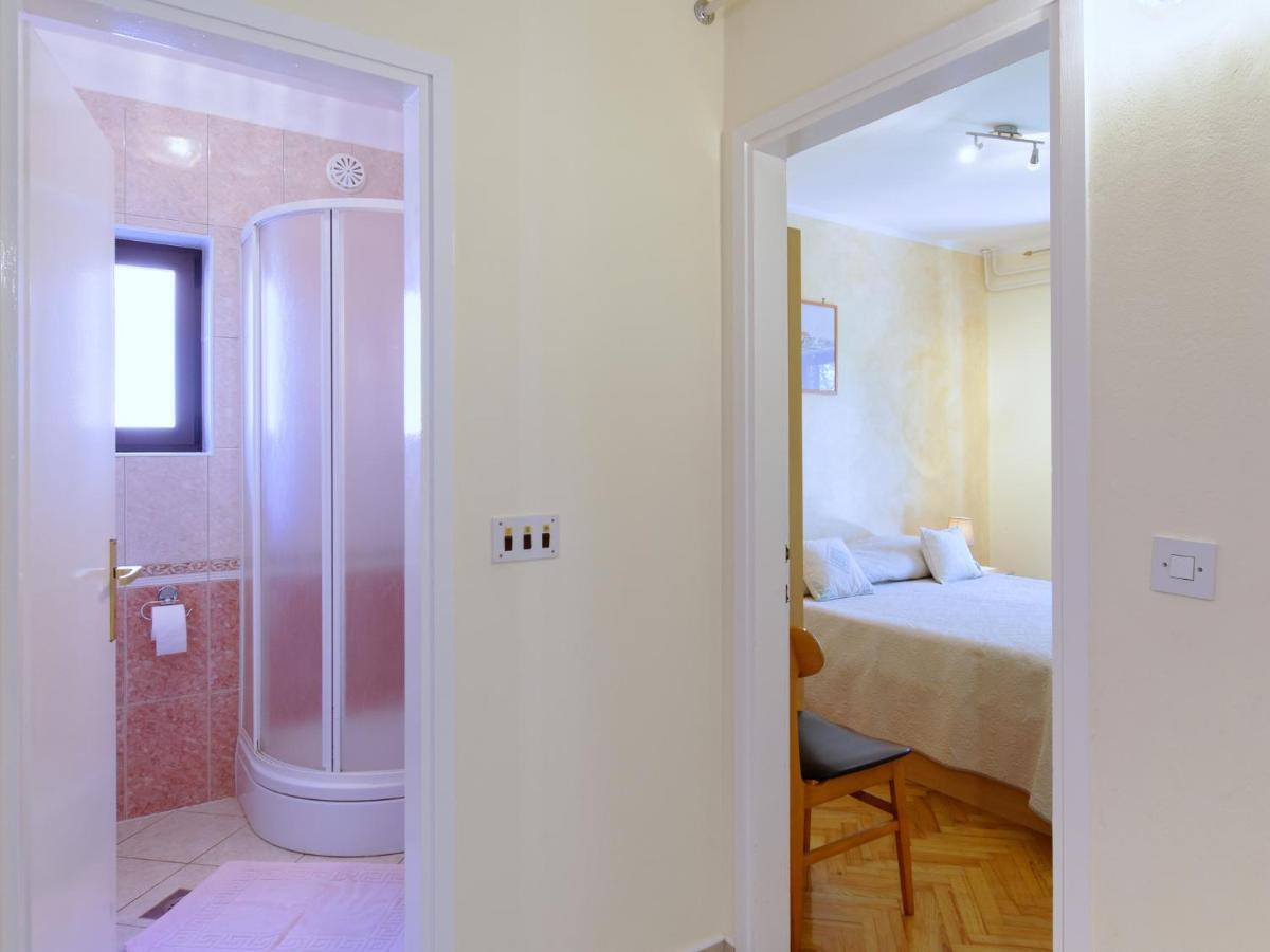 Apartments Marta By Rent Istria Novigrad  Exterior photo